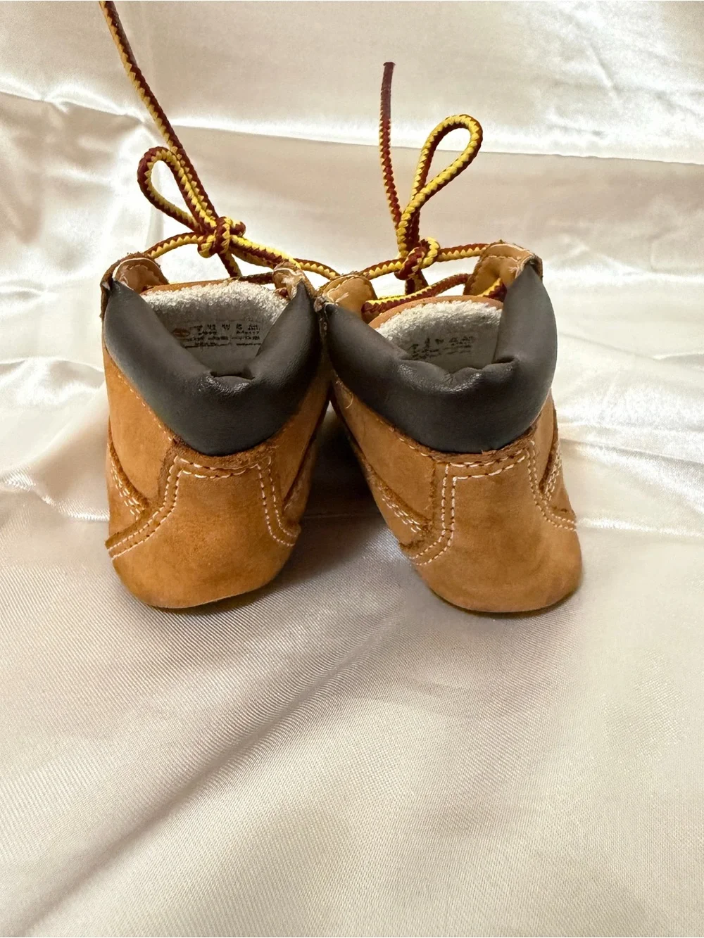Timberland Infant 6-Inch Premium Boots Wheat Nubuck Lace Up Size US 2 Toddler